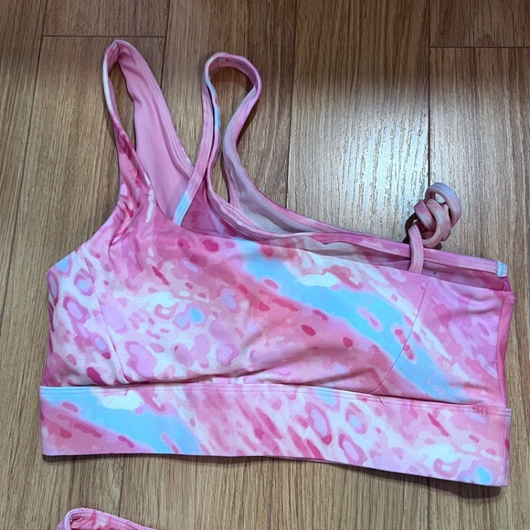 Illusion High-waisted Leggings - Pink and Asymmetrical Top by Brand Silverwind - Picture 3 of 5